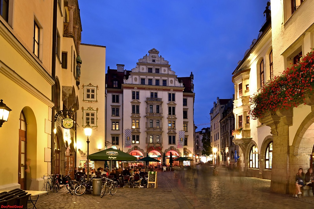 München Platzl Ayinger und Hofbräuhaus