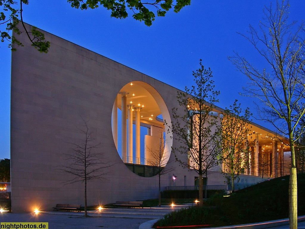 Berlin Regierungsviertel Bundeskanzleramt erbaut 2001 von Axel Schultes und Charlotte Frank in Tiergarten
