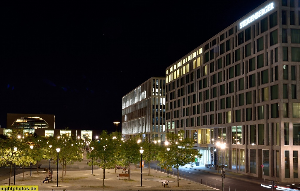 Berlin Tiergarten Vorplatz Hauptbahnhof