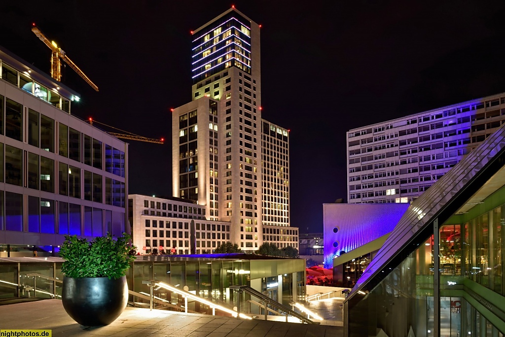 Berlin Charlottenburg Zoofenster Bikini-Haus mit Waldorf-Astoria-Hotel