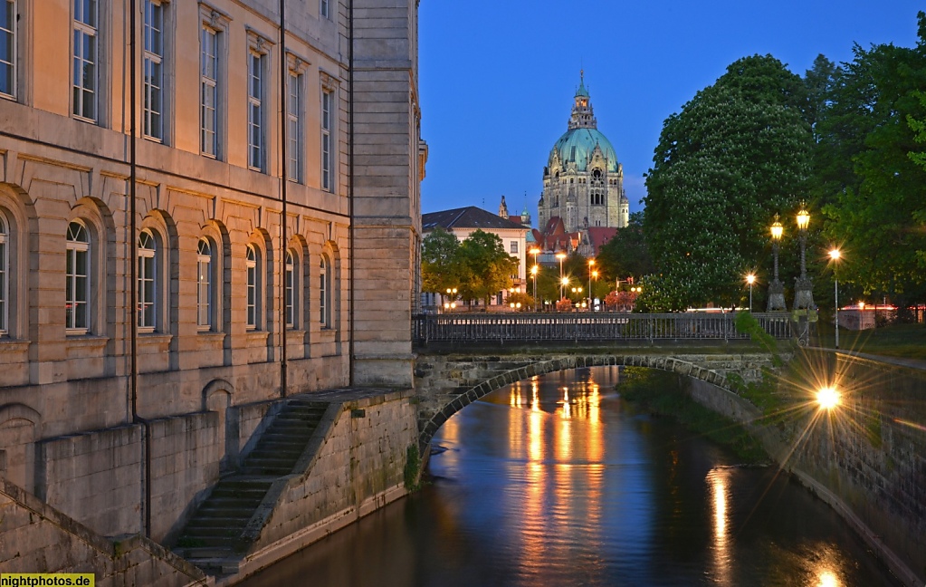 Hannover Leineschloss Niedersächsischer Landtag Rückseite vor Neuem Rathaus