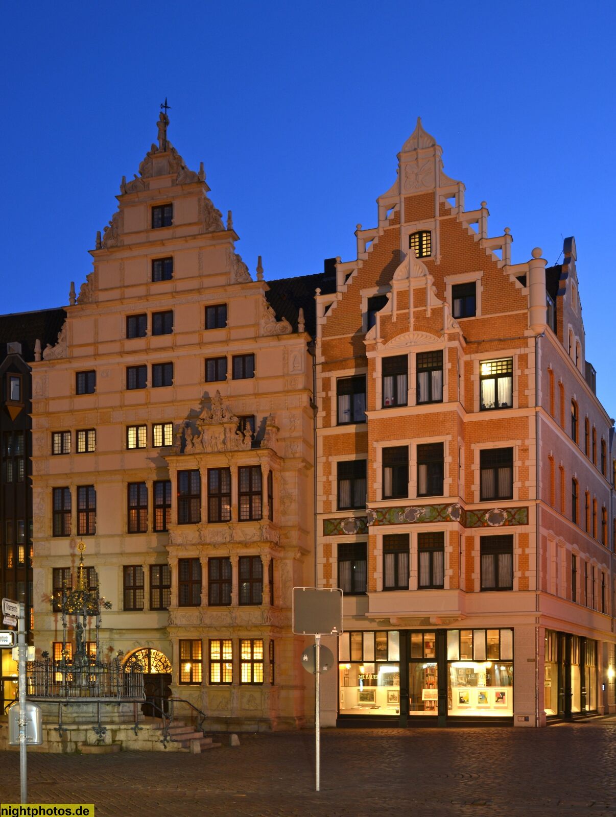 Hannover Leibnizhaus Nolte Haus Holzmarktbrunnen Nightphotos De