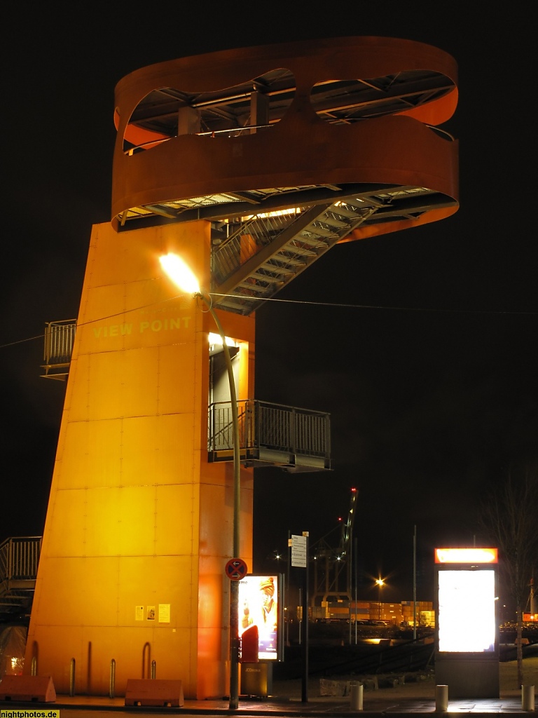 NP-2012-01-22-29-Hamburg-Hafencity-Viewpoint-Grosser-Grasbrook-Ecke-Huebenerstr.JPG