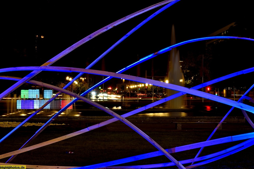 Berlin Charlottenburg Lichtkunst auf dem Ernst-Reuter-Platz