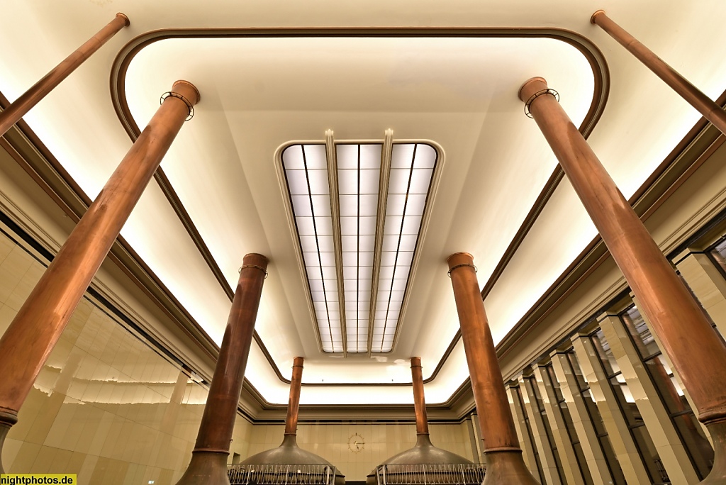 Berlin Neukölln Kindl. Erbaut 1926-1930 von Hans Claus und Richard Schepke als Sudhaus der Brauerei Kindl. Gastronomie Cafe Babette