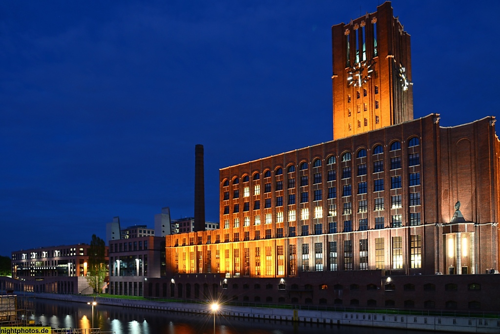 Berlin Tempelhof Ullsteinhaus erbaut 1925-1927 von Eugen Schmohl am Teltowkanal mit Tempelhofer Hafen