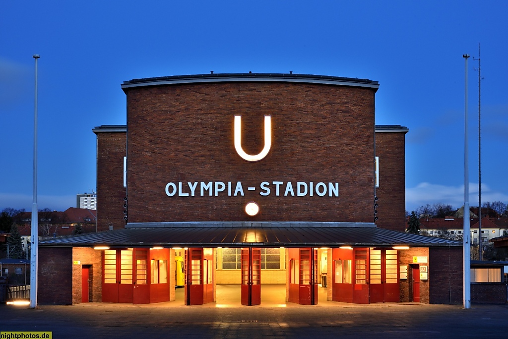Berlin Charlottenburg U-Bahnhof Olympiastadion
