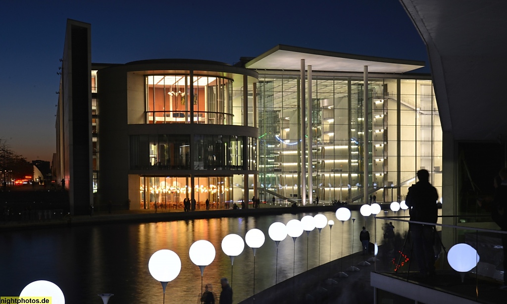 Berlin Regierungsviertel Spree Paul-Loebe-Haus