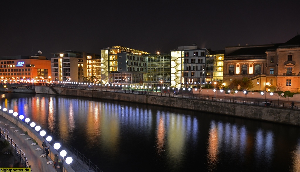 Berlin Regierungsviertel Reichstagufer