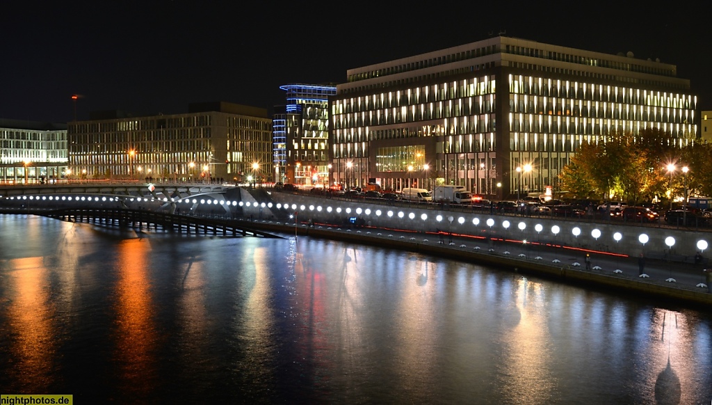 Berlin Regierungsvietel an der Spree mit Bundesministerium für Bildung und Forschung (BMBF)