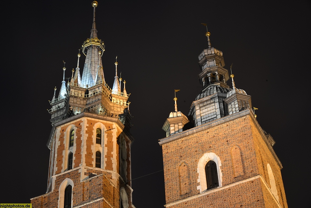 Krakau Türme der Marienkirche erbaut 1355-1408 Gotik