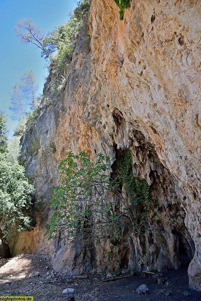 Mallorca Valle Coanegra Offene Tropfsteingrotte am Weg