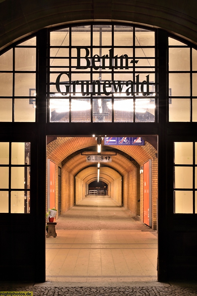 Berlin Wilmersdorf S Bahnhof Grunewald