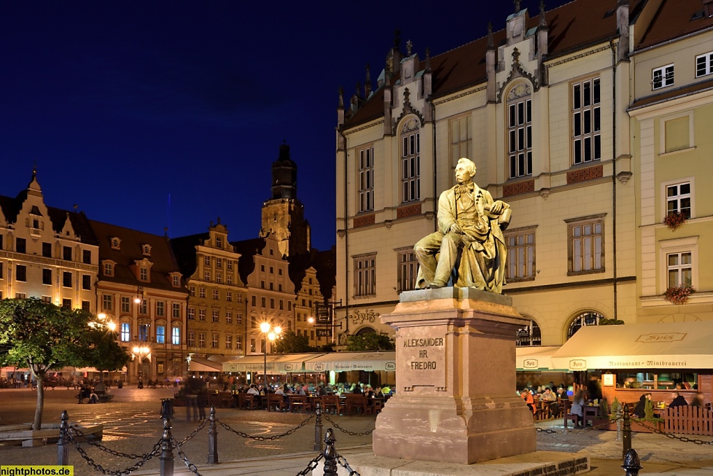 Wrocław Breslau Aleksander-Fredro-Denkmal Großer Markt Rynek Südseite