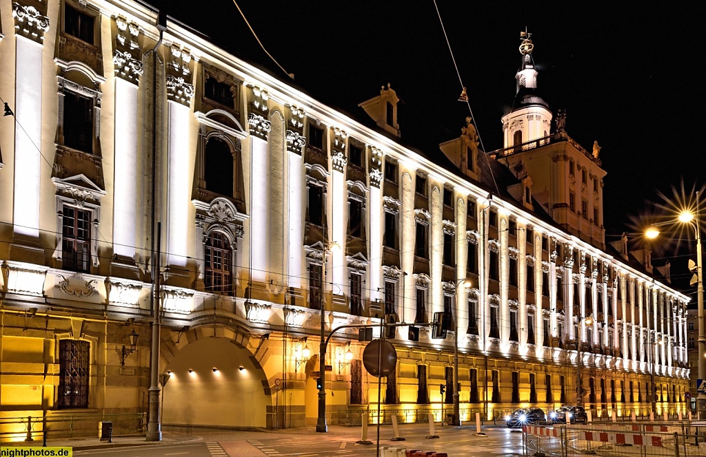 Wrocław Breslau Historisches Hauptgebäude der Universität erbaut 1728-1741 Oderseite