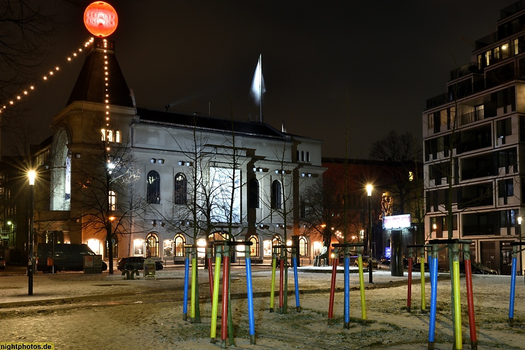 Berlin Mitte Berliner Ensemble ehem Theater am Schiffbauerdamm