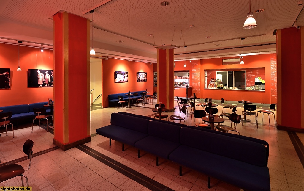 Berlin Neukölln Werkstatt der Kulturen seit 1993. Erbaut 1850-1902 als Bergschloss-Brauerei von Architekten Hanner und Hering