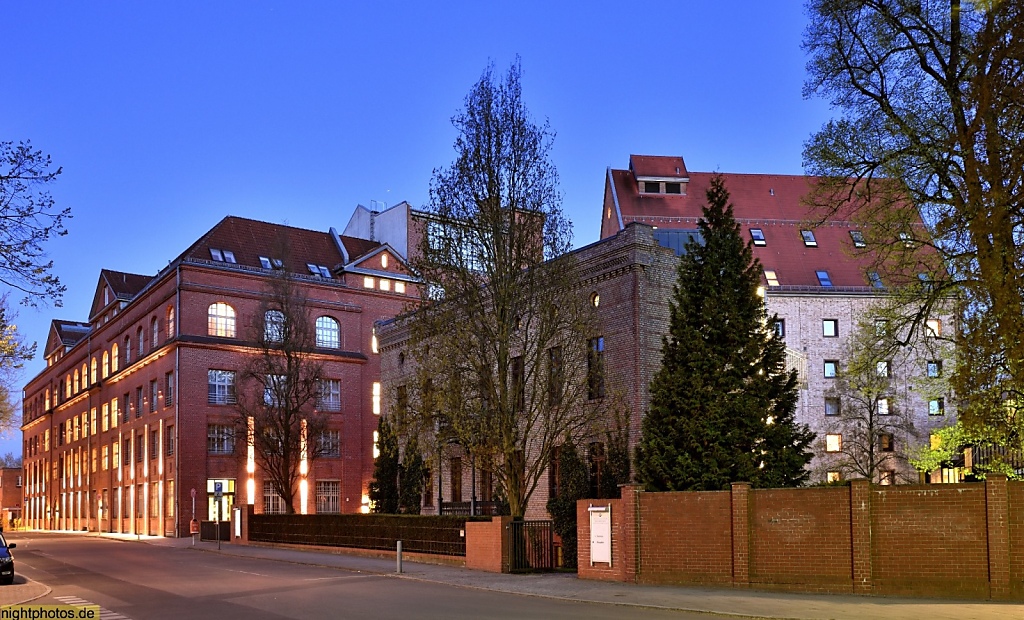 Berlin Tegel Humboldtmühle mit Villa Schinkel
