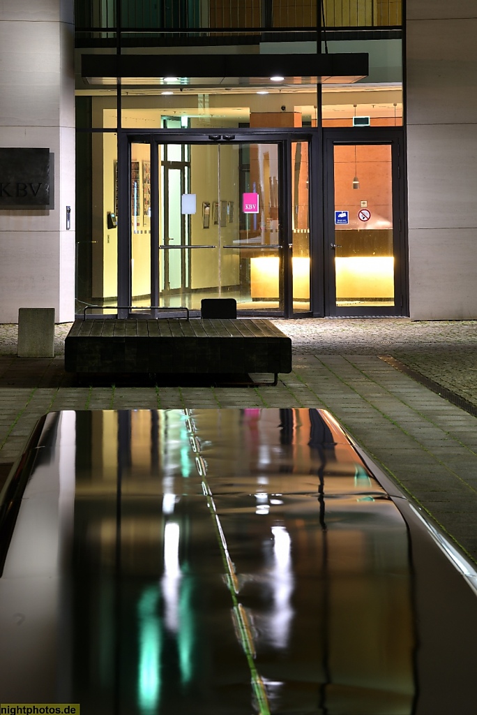 Berlin Charlottenburg Zentrale der Kasenärztlichen Bundesvereinigung (KBV) am Herbert-Lewin-Platz