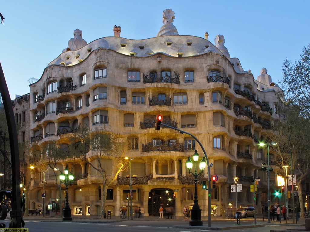 Barcelona Casa Mila am Passeig de Gracia erbaut von Antoni Gaudi 1906-1910