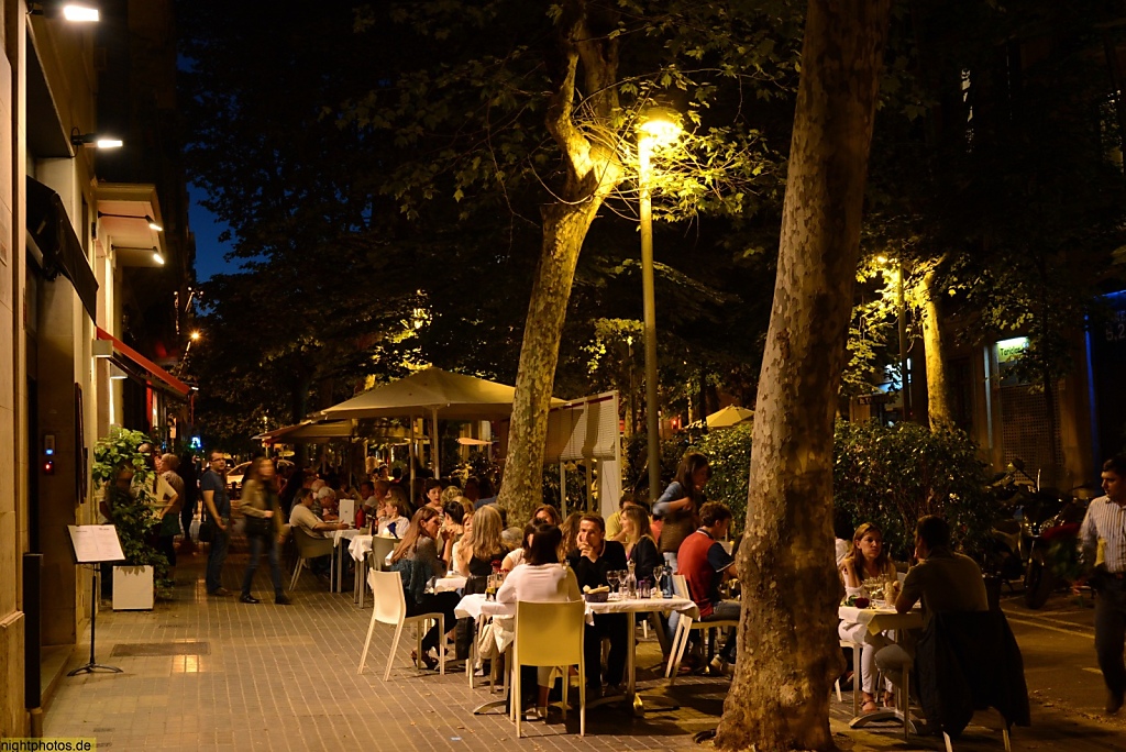 Barcelona Streetlife in der Carrer d'Enric Granados