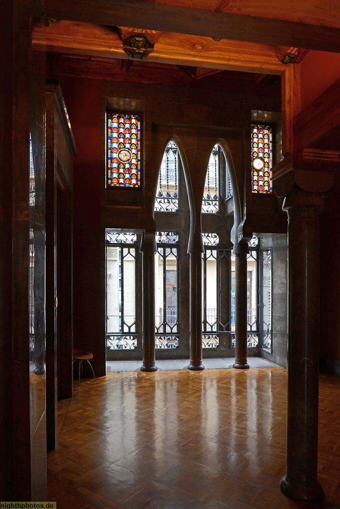 Barcelona Palau Güell erbaut 1886-1890 von Antoni Gaudí 1.Obergeschoss