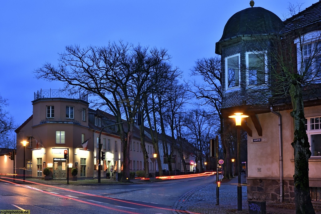 Rheinsberg Wohnhaus angebauter Kanzelerker mit Helmkuppel Schlossstrasse 17 Ecke Berliner Strasse