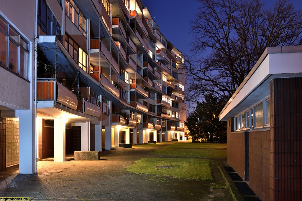 Berlin Mitte Hansaviertel Händelallee 3-9 erbaut von Walter Gropius 1956-1957 mit Tiergarten-Pavillon