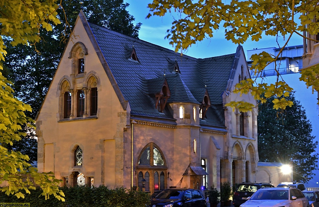 Zwickau Neogotisches Gebäude erbaut 1868-1870 von Baumeister G L Möckel. Bauherr war Kohlefabrikant List. Nebengebäude