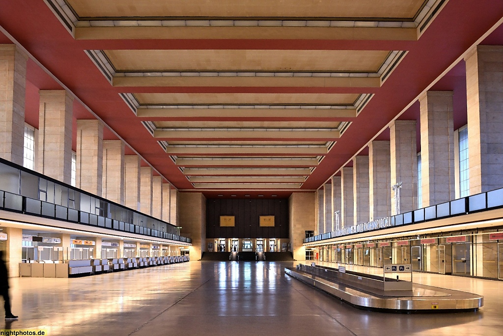 Berlin Tempelhof Flughafen Haupthalle erbaut 1936-1941