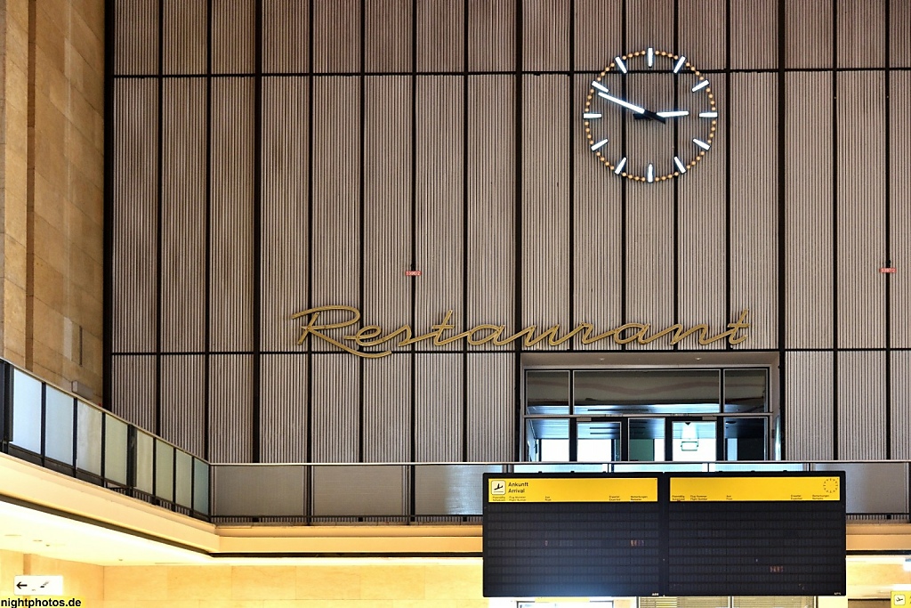 Berlin Tempelhof Flughafen Haupthalle erbaut 1936-1941