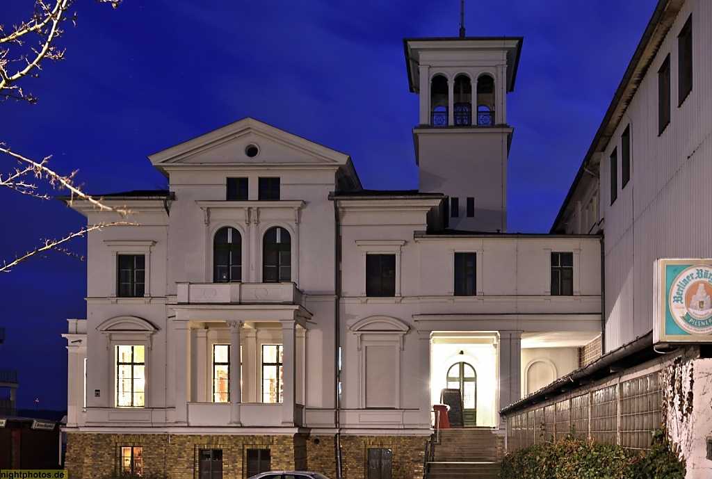 Berlin Friedrichshagen Weisse Villa an der Spree erbaut bis 1880 von Kaufmann Carl Jonas