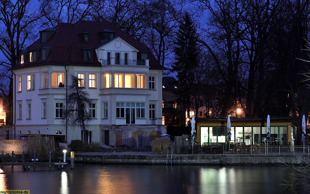 Berlin Friedrichshagen Villa am Müggelpark und Spreetunnelpavillon