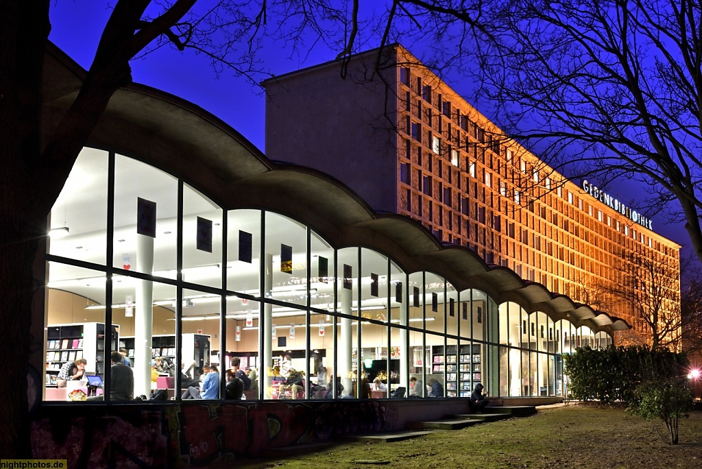 Berlin Kreuzberg AGB Amerika-Gedenkbibliothek erbaut 1954 von Architekten Fritz Bornemann und Willy Kreuer aus Mitteln des Marshall-Plans