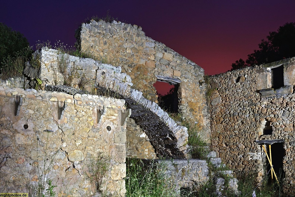 Mallorca Arta Klosterruine des Priorat von Santa Maria del Bellpuig erbaut ab 1300 von Prämonstratensern. Ruine Wirtschaftsgebäude