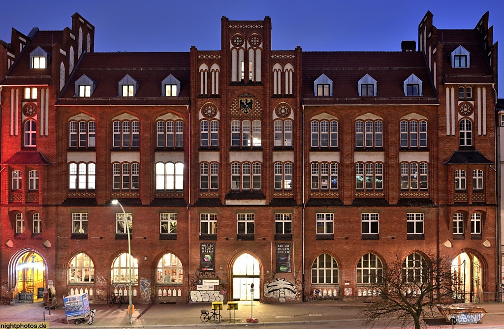 Berlin Kreuzberg Hallesches Haus am Tempelhofer Ufer erbaut 1900-1902 als Postamt SW61 von Hermann Struve