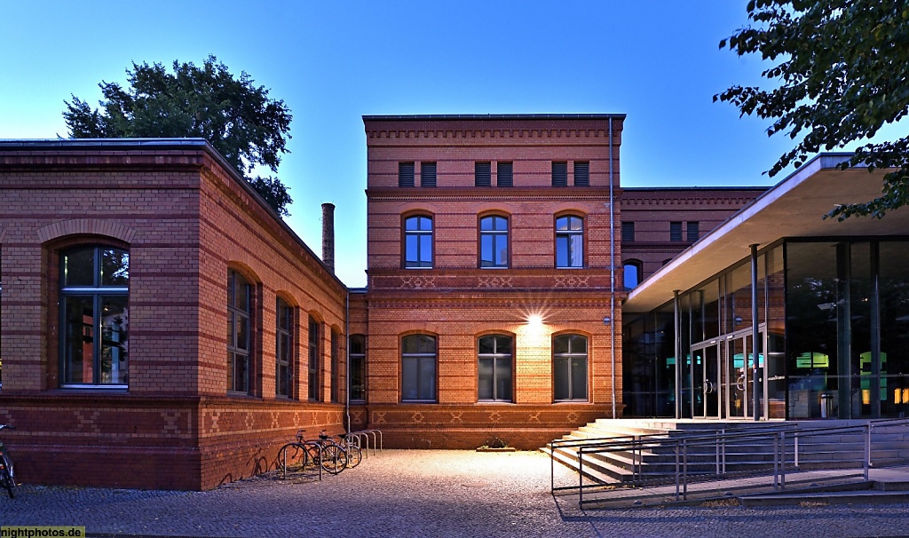 Berlin Mitte Humboldt-Universität Mensa Nord erbaut 1886 als Waschhaus der Charité