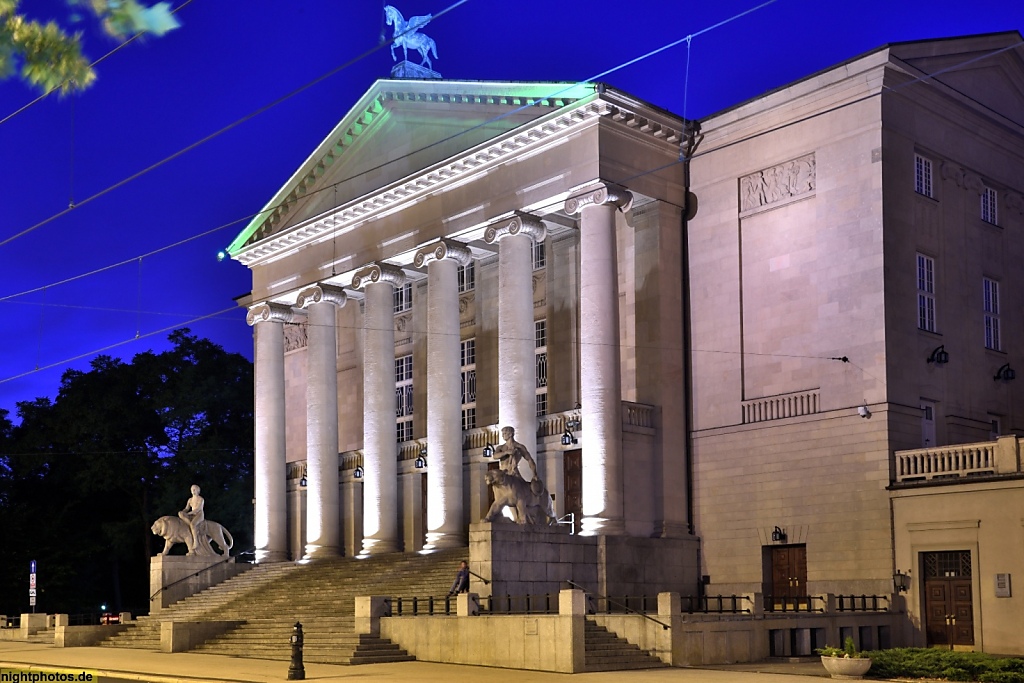 Poznan. Grosses Theater erb 1908-1910 neoklassizistisch als Stadttheater v Architekt Max Littmann. Teatrze Wielkim