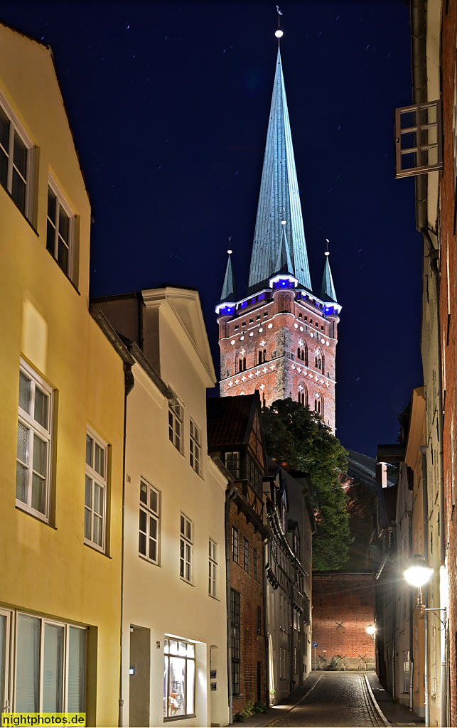 Lübeck Turm der St-Petri-Kirche. Ansicht aus der Kleinen Petersgrube