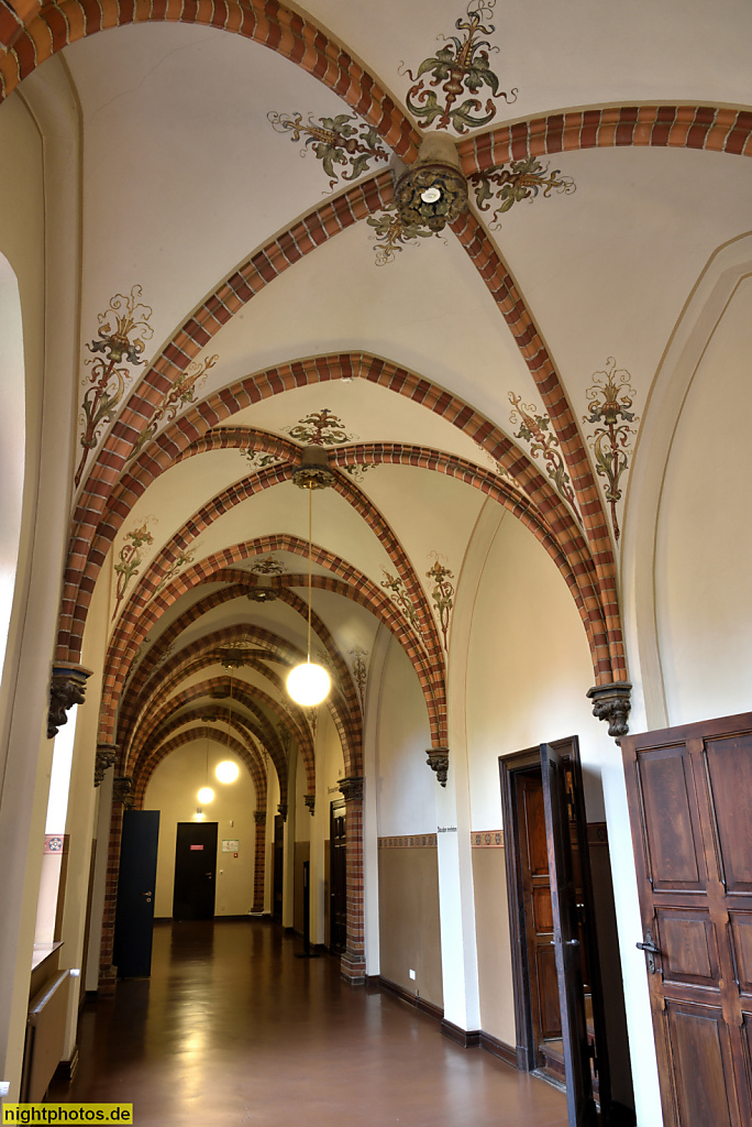 Lübeck Maria-Magdalenen-Kloster. Burgkloster des Dominikanerorden 1227-1531. Flur zum Schöffengerichtssaal von 1896