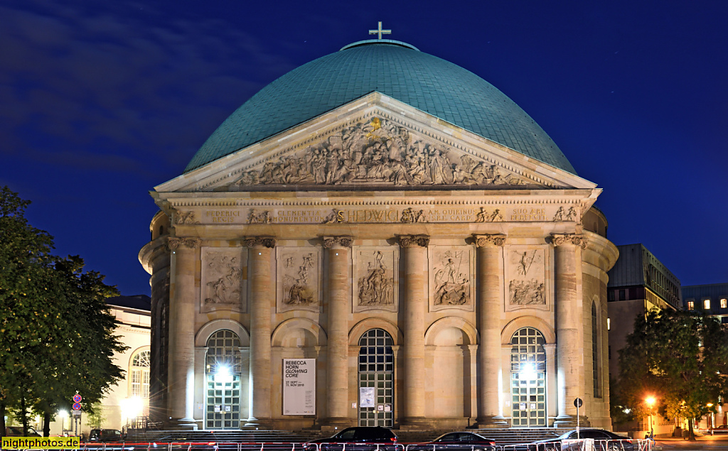 Berlin Mitte St Hedwigs Kathedrale erbaut 1747-1773 von Johann Boumann nach Plänen von Georg Wenzeslaus von Knobelsdorff und Jean Laurent Legeay