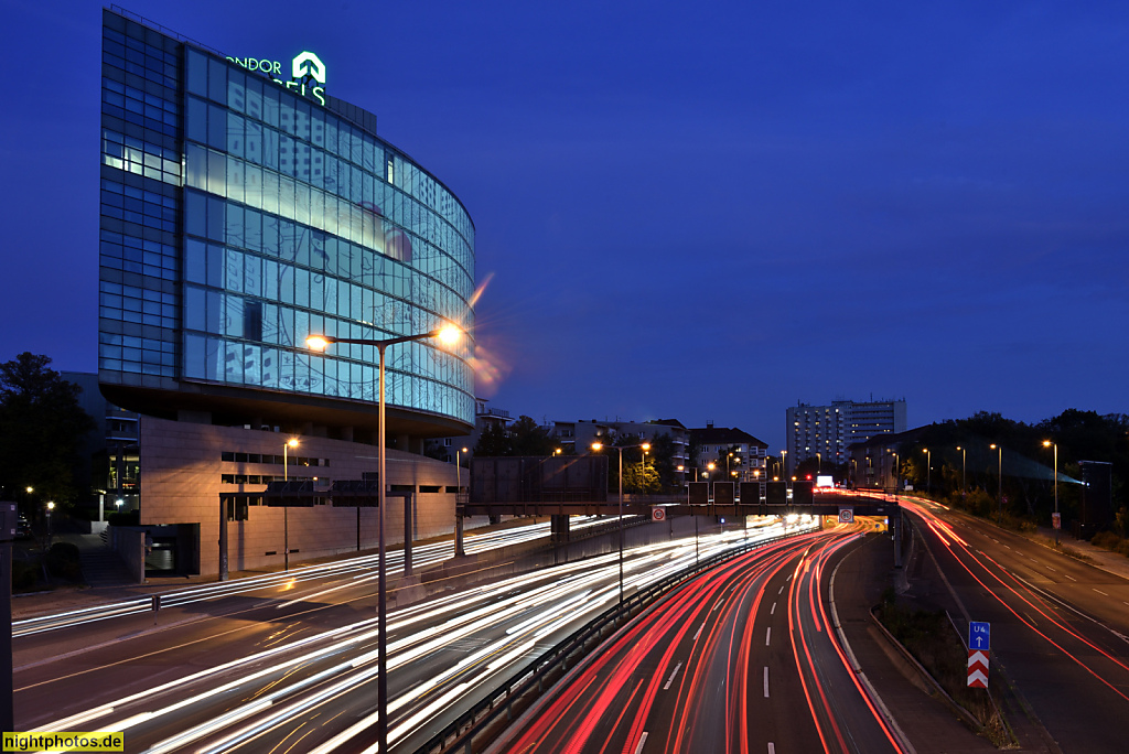 Berlin Halensee Kondor Wessels Bürohaus an der A100 erbaut 1994-1996 von Hilde Léon und Konrad Wohlhage