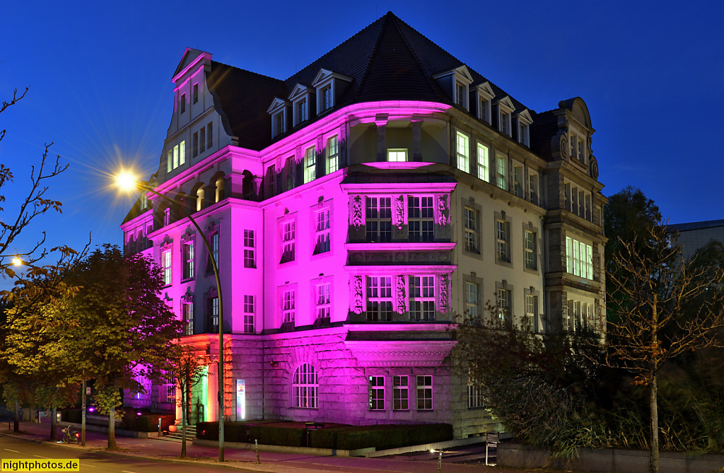 Berlin Mitte Tiergarten GIZ. Erbaut 1910-1913 von Paul Karchow für die Transatlantische Güterversicherungsgesellschaft. Illuminiert beim Festival of Lights