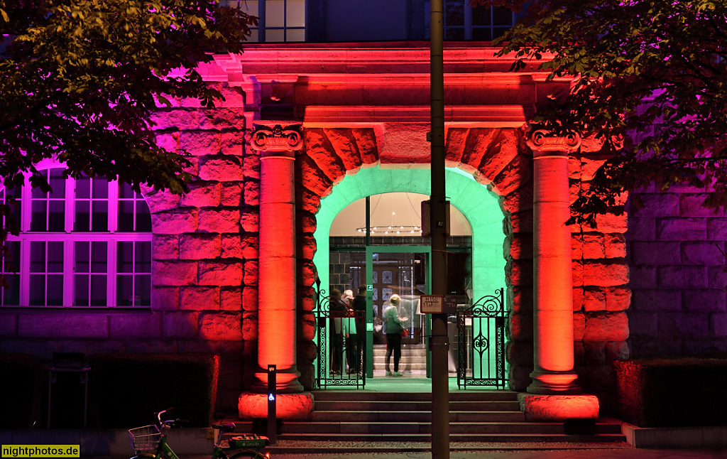 Berlin Mitte Tiergarten GIZ. Erbaut 1910-1913 von Paul Karchow für die Transatlantische Güterversicherungsgesellschaft. Illuminiert beim Festival of Lights