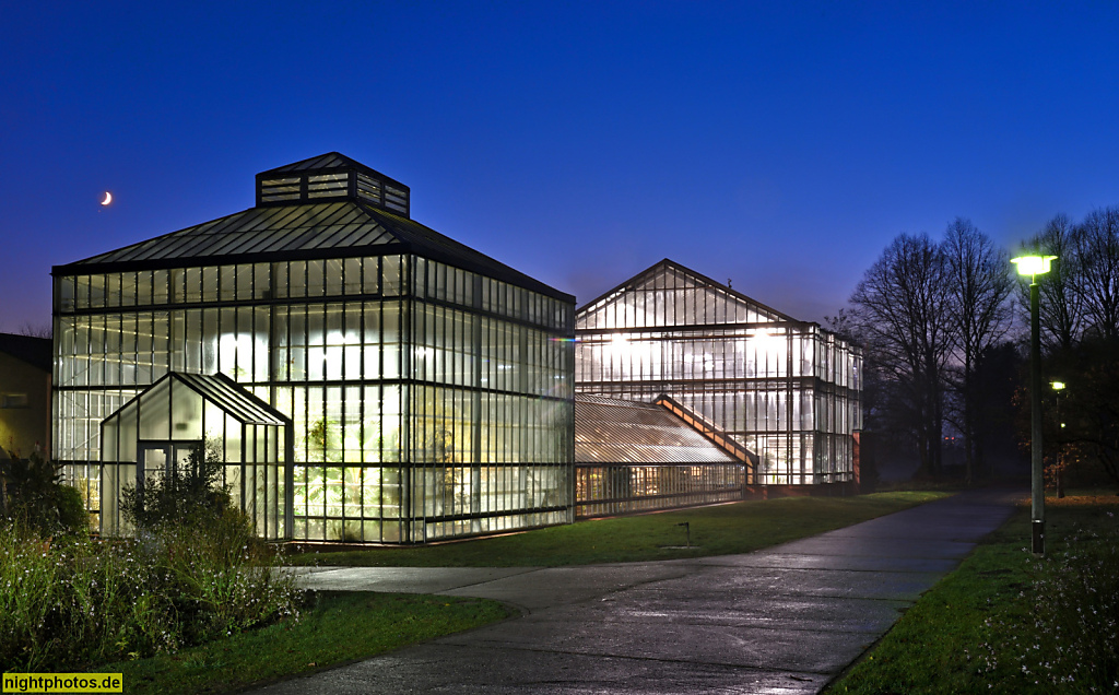 Berlin Pankow Botanischer Volkspark Blankenfelde. Hochgewächshaus mit Verbinder erbaut 1928-1929 von Albert Brodersen