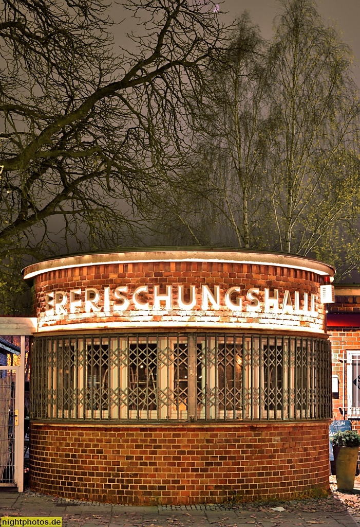 Potsdam Babelsberg Bahnhof Griebnitzsee erbaut 1931 von Günter Lüttich. Erfrischungshalle