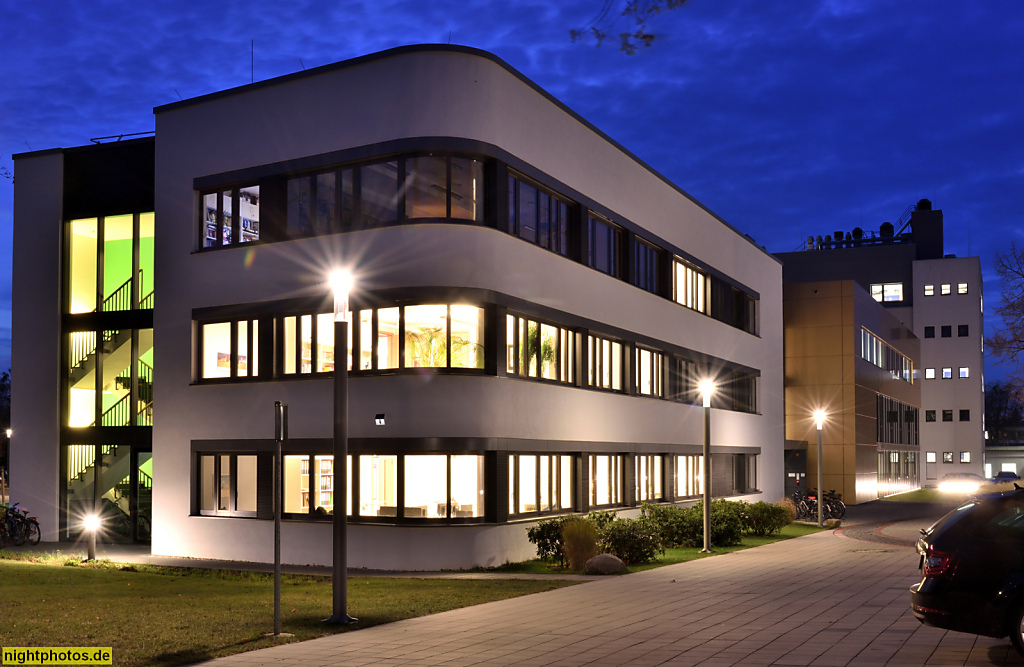 Berlin Dahlem Fritz-Haber-Institut Department Physical Chemistry Bürotrakt Präzisionslaserlaboratorium. Erbaut 2010-2016 von dgi Bauwerk Architektur