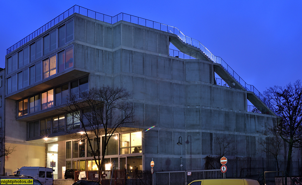 Berlin Mitte Gesundbrunnen Lobe Block Atelierhaus erbaut 2018 von Architekten Brandlhuber Emde Burlon Berlin und Muck Petzet München