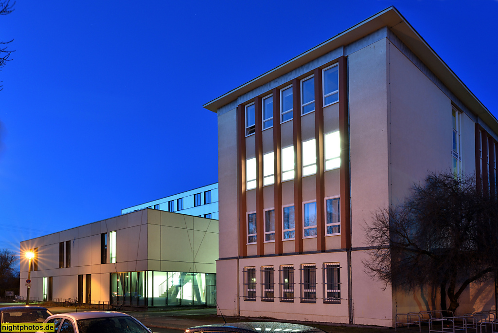 Berlin Weissensee Kunsthochschule. Gegründet 1946. Standort errichtet 1956 von Selman Selmanagic durch Umbau Fabrikbauten