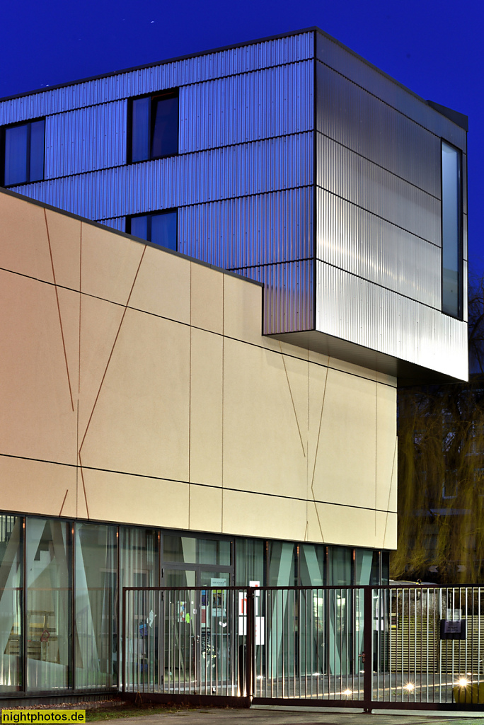 Berlin Weissensee Kunsthochschule. Gegründet 1946. Neubau für Fachgebiet Malerei erbaut 2011 von Baukanzlei Fiel Jennrich